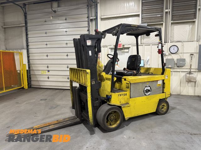 Lot 30-5054 - Hyster E120Z Electric  Forklift 36V, 1,150 # Capacity, Solid Tires, 3 Stage Mast, Lift, Tilt, Sidesh...
