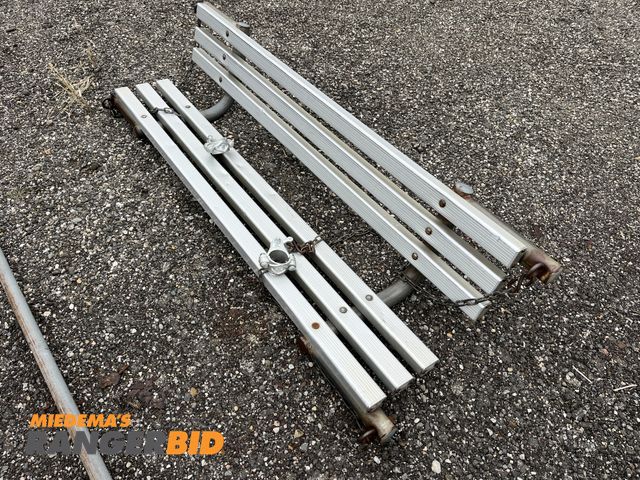 Lot 30-4446 - 6' Metal Bench Swing