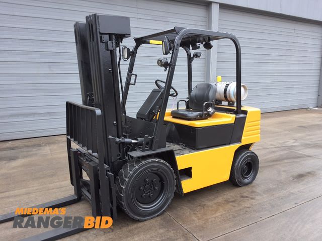 Lot 30-205 - 1998 Daewoo  6,000lbs Capacity Pneumatic Forklift  - See Video for Operation