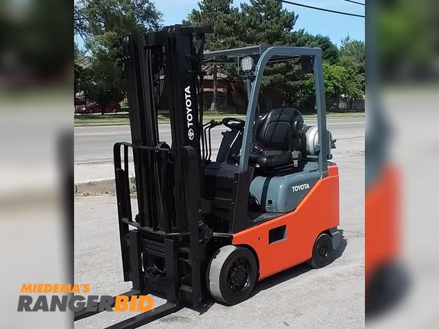 Lot 30-100 - Toyota 3,500lbs Capacity Cushion Forklift