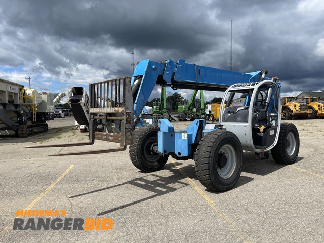Lot 30-10707 - 2011 Genie GTH844 Telehandler OROPS, NO STABILIZERS, QC, FORKS