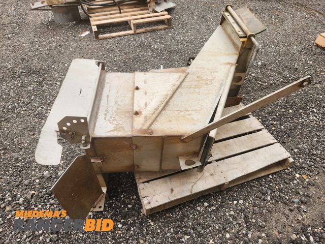 Lot 30-1621 - Stainless Steel Left Hand Salter Shoot