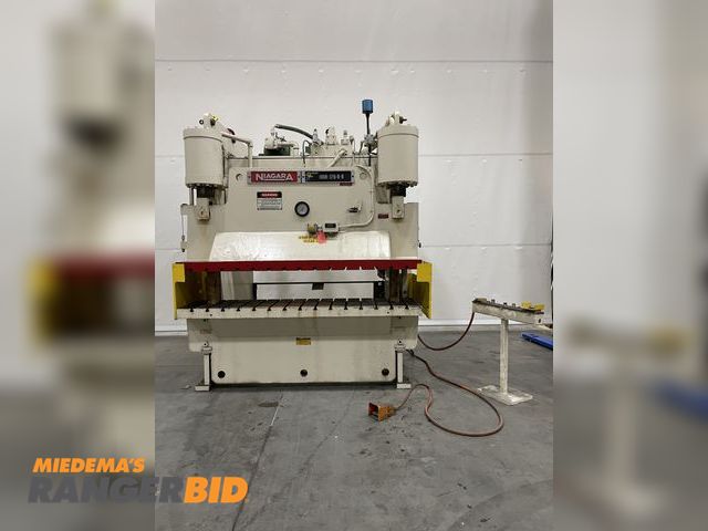 Lot 30-16143 - Niagara HBM-175-6-8 Press