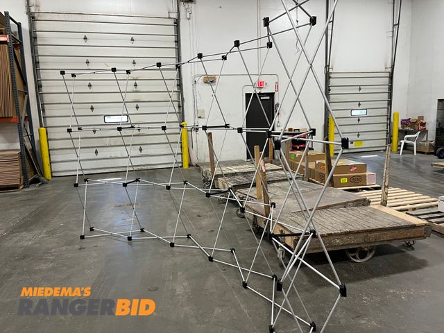 Lot 30-3838 - 1 Booth Display, folds up and comes with case Approximately 13' x 7'2"