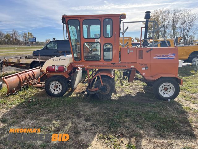 Lot 30-1942 - 2016 Broce Broom with plow KR350 Specialty Equipment