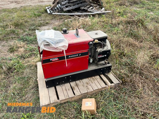 Lot 30-3990 - Lincoln Ranger 8 Welder