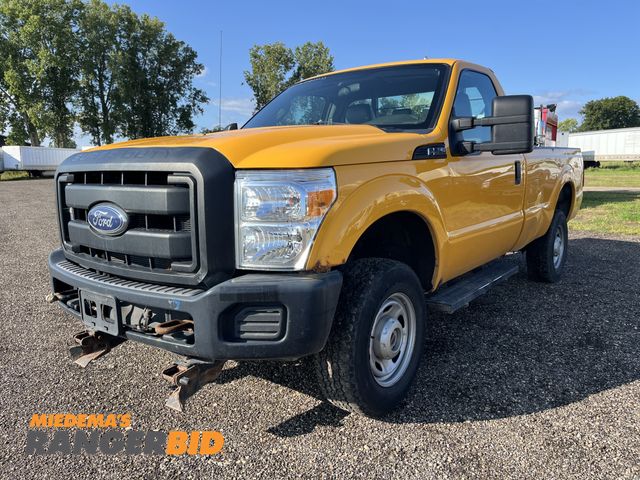 Lot 30-1134 - 2014 Ford F-250 Regular Cab Long Box Pickup Truck 4x4