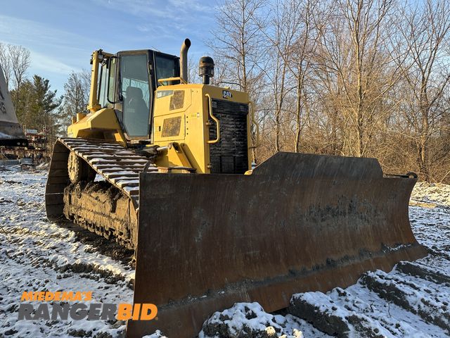 Lot 30-10900 - 2016 Cat D6N LGP Dozer Runs and operates good.  Good undercarriage. New cutting edges.
