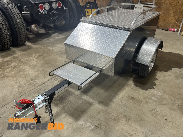 Lot 30-5009 - 2010 Towblazer Inc Motorcycle Trailer / Small Storage Trailer