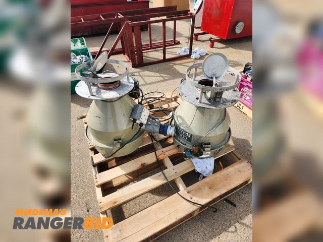 Lot 30-520 - Conair vacuum loaders, with controller's. used condition.