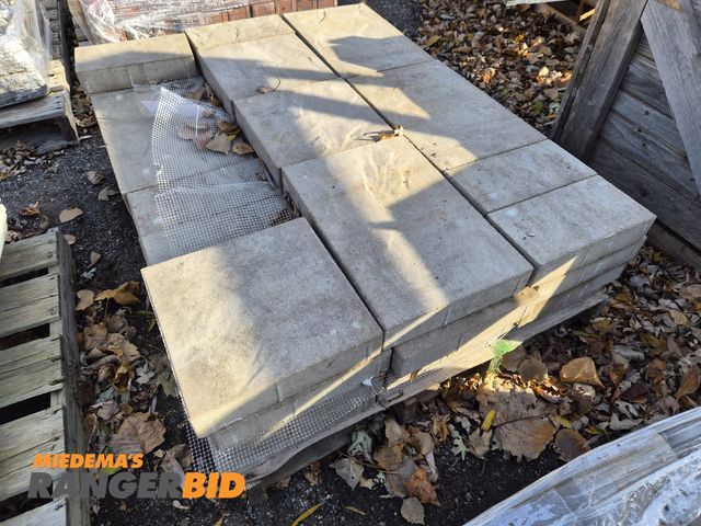 Lot 30-1287 - Origins 12 Belgard Pavers, approx. 45 sq. ft