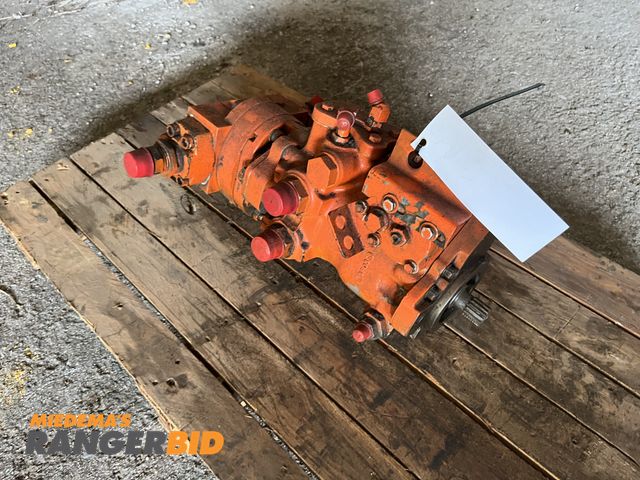 Lot 30-2352 - Rebuilt Hydrostatic Drive. Came off Broce Power Broom