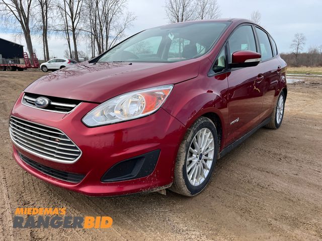 Lot 30-454 - 2015 Ford C-Max Hybrid with a 2.0L L4 DOHC 16V HYBRID engine. SE Sedan Hybrid FWD