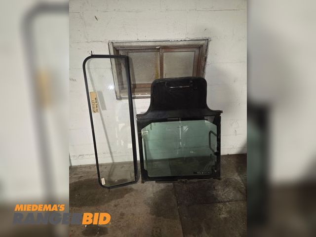 Lot 30-4839 - John Deere 410E rear window (AT87527) and John Deere skid steer models. ct322/240/250/260/270/280/31...