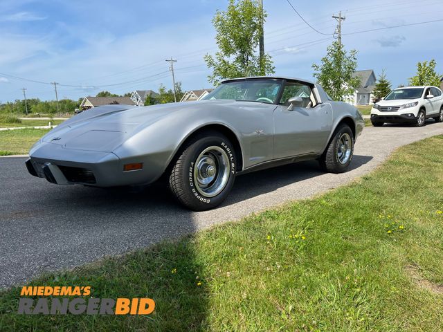 Lot 30-993 - 1979 Chevrolet Corvette Sports Car RWD