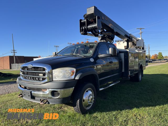 Lot 30-933 - 2008 Sterling 5500 Bullet 4x4 Dbl Cab Boom Truck / Bucket Truck / Aerial Bucket Truck