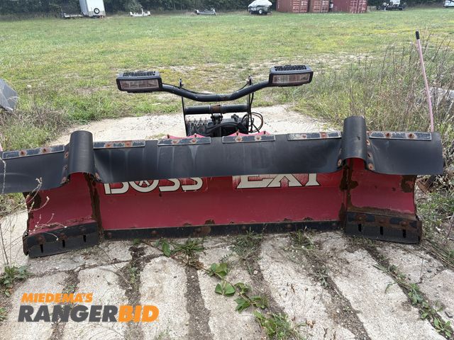 Lot 30-10616 - Boss EXT 8’-10’ Boss EXT Works as it should Boss EXT 8’-10’