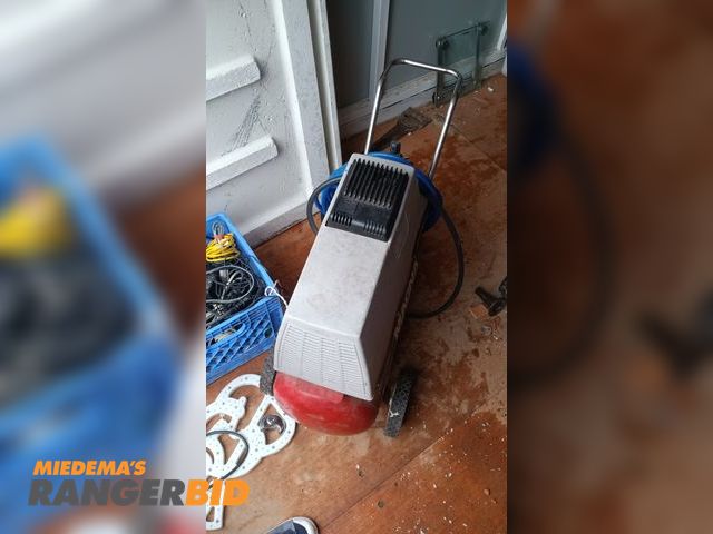 Lot 30-30-1678 - Electric Powered Single Phase Compressor This power compressor has been and operates great. It start...