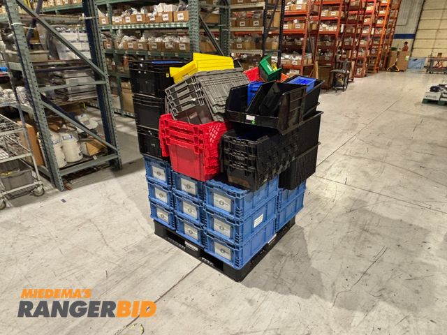 Lot 30-44 - LOT / Pallet of Misc. Plastic Totes and Storage Bins