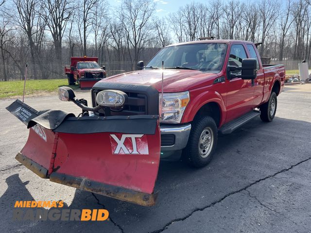 Lot 30-5053 - 2015 Ford F-250 with 76,176 miles Extended Cab Pickup Truck Plow Truck 4x4