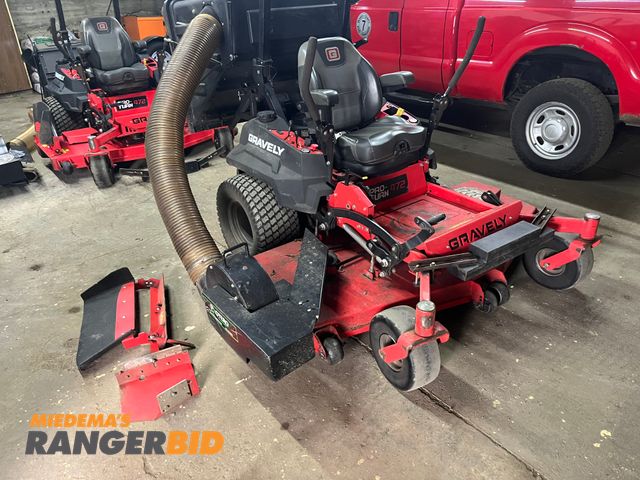 Lot 30-2512 - 2021 Gavely Pro-Turn 472 KAW Zero-Turn Lawn Mower Riding Lawn Mower Commercial Lawn Mower