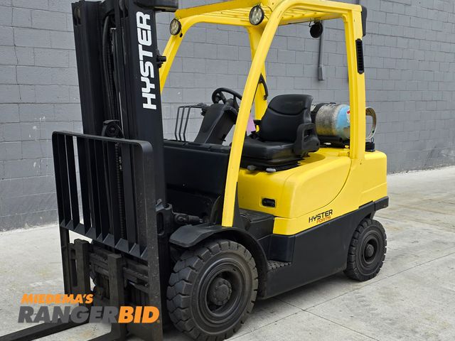 Lot 30-200 - Hyster 5,000lbs Capacity Pneumatic Forklift - See Video For Operation