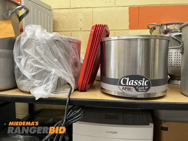 Lot 30-1072 - (2) APW Wyott RCW-11 Soup Warmer / Crock Pot Stainless Steel