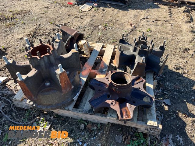Lot 30-2544 - (4) Wheel Hubs Seller will load.
