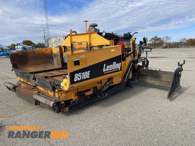 Lot 30-10791 - 2019 Leeboy 8510E Paver Local traded in used paver,8’ - 15’ width, Propane screed heat, 7.5 hopper c...