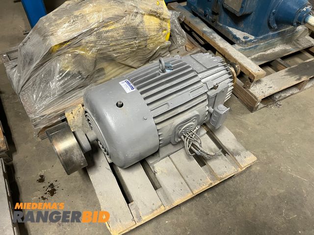 Lot 30-606 - Electric Motor
