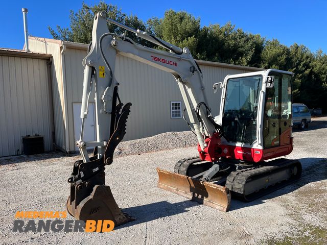 Lot 30-640 - 2021 Takeuchi TB250-2 Mini Excavator