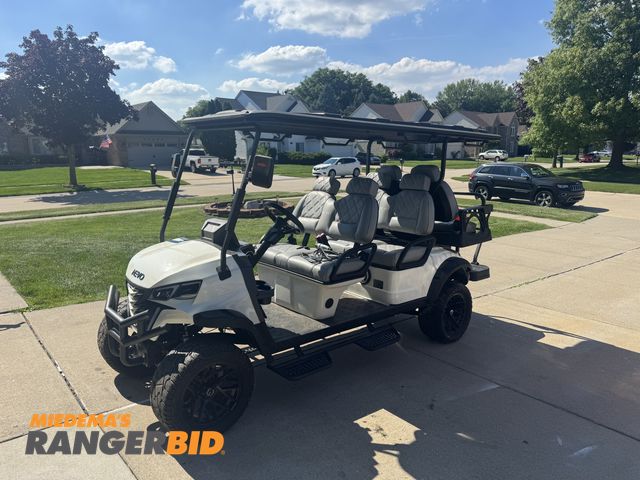 Lot 30-3050 - 2023 Nevo Golf Cart