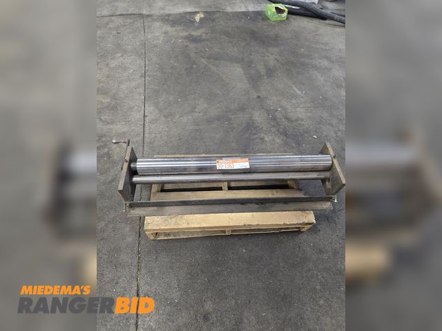 Lot 30-1363 - 36" Slip Roll, used to form 14 ga stainless
