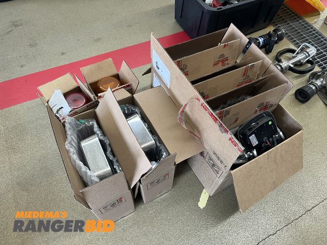 Lot 30-4740 - Lot includes lights and strobes shown