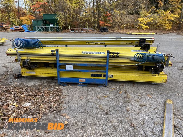Lot 30-36 - LOT OF 10 Unified Industries Inc ETA8RW12 Enclosed Rail 1000Lbs w/ 27059 Adjustable Hoist Hanger

Se...