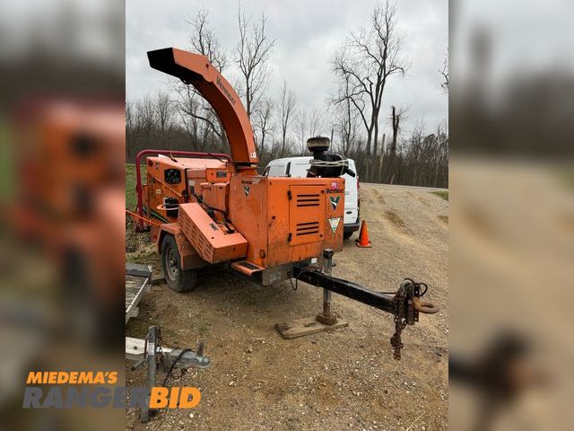 Lot 30-10045 - 2014 Vermeer BC1000 XL Wood Chipper