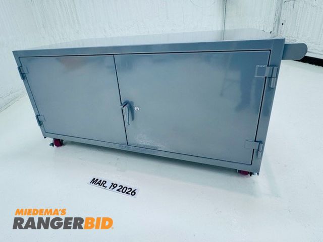 Lot 30-11100 - 1 Armstrong Custom 3000 Lbs 6'W X 3' D X 34" Box size Metal Solid wheels Locking wheels