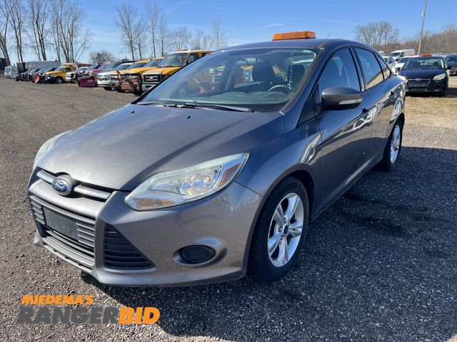 Lot 30-4315 - 2014 Ford Focus Sedan FWD