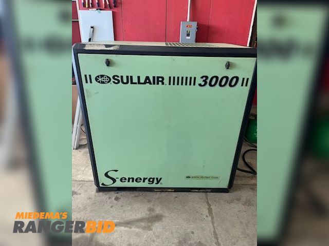 Lot 30-10703 - 2019 SULLAIR 3000 Rotary Screw S-Energy 40HP Electric Air Compressor
Air Flow (CFM) Rating: 138-160 ...