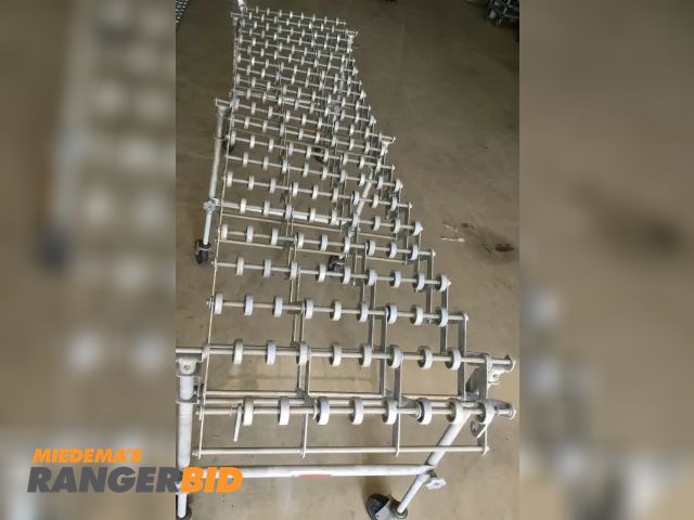 Lot 30-23 - Nestaflex 175 Gravity Roller Flexible Accordian Conveyor Expandable