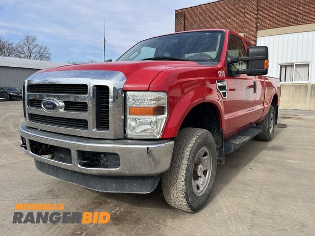 Lot 30-4874 - 2009 Ford F-250 Extended Cab Standard Box Pickup Truck 4x4