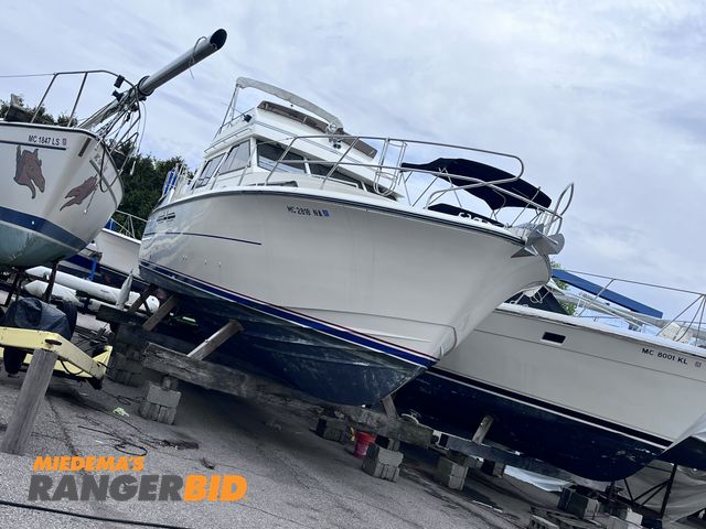 Lot 30-56890 - 1986 Princess 414 Motor “Lady Guinevere” Yacht Up for auction is “Lady Guinevere,” a 1986 Princess 4...