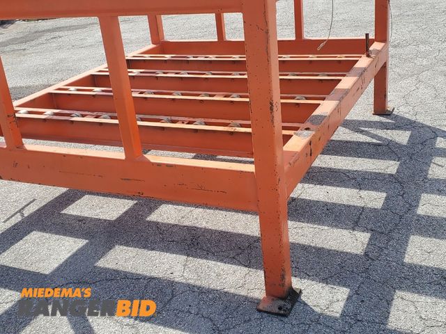 Lot 30-10337 - Roller stand / conveyor with 2 Heights Seller will load. Rollers are 20" center to center