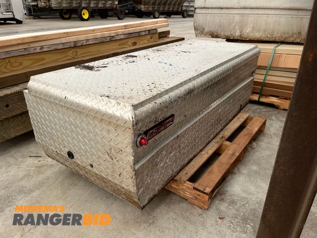 Lot 30-3308 - Weatherguard 684-0-01 Truck Tool Box See pics for dimensions. Municipality owned. Does not come with keys.