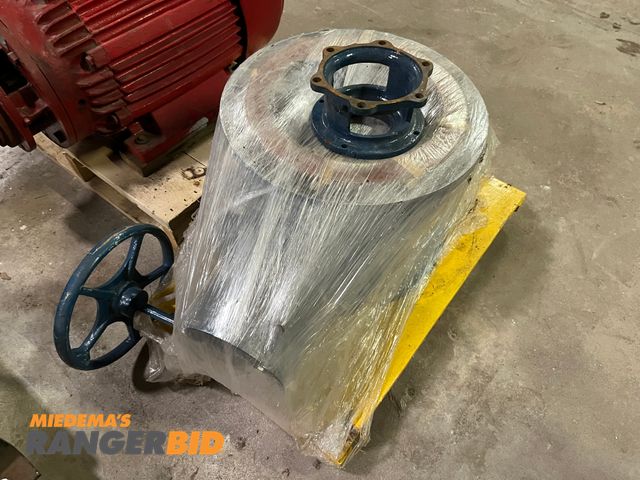 Lot 30-505 - Dezurik 12" Valve