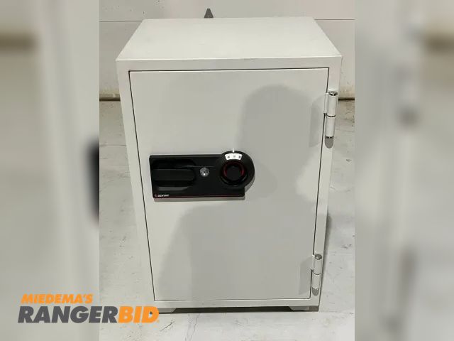 Lot 30-277MV - Sentry S7371 Business Fire Safe Combination Lock 4.59 Cubic Feet. 2 sets of keys, instructions with ...
