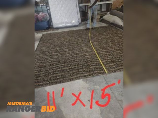 Lot 30-532305 - Lot of 7 carpet remnants hotel carpet remnants 23' x 10.5', 11 'x 15', 11' x 7', 9' x 11', 7 'x 5', ...