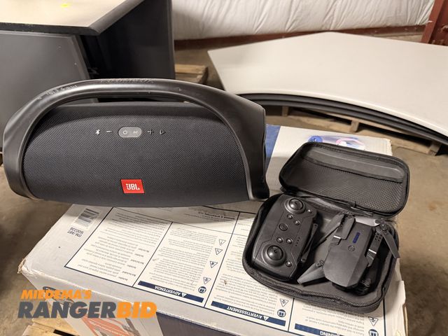 Lot 30-3340 - JBL Bluetooth speaker and Drone. .