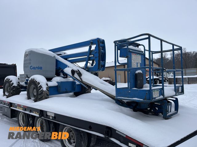Lot 30-4879 - 2001 Genie Z45/25 K255 Boom Lift