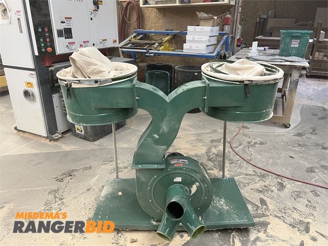 Lot 30-10823 - KUFO UFO-102B Two Bag Dust Collector